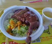 西甲倒计时，埃因霍温今晚回应争议，细节引发关注，质疑声仍在，轮换策略成焦点